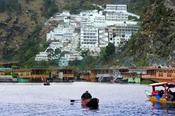 Chandigarh Katra Kashmir Amritsar Tour